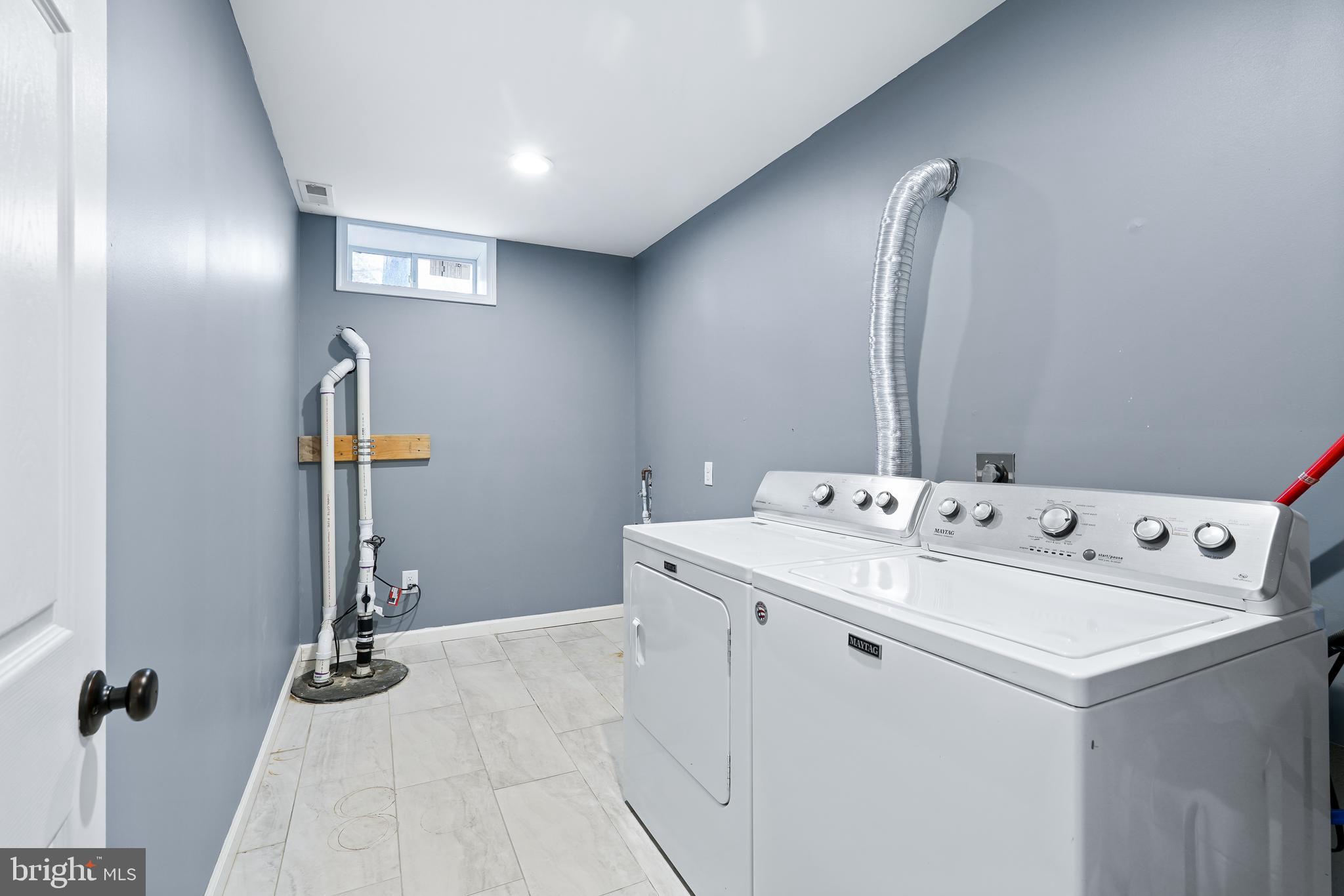 DELAPLAINE MANOR - Residential