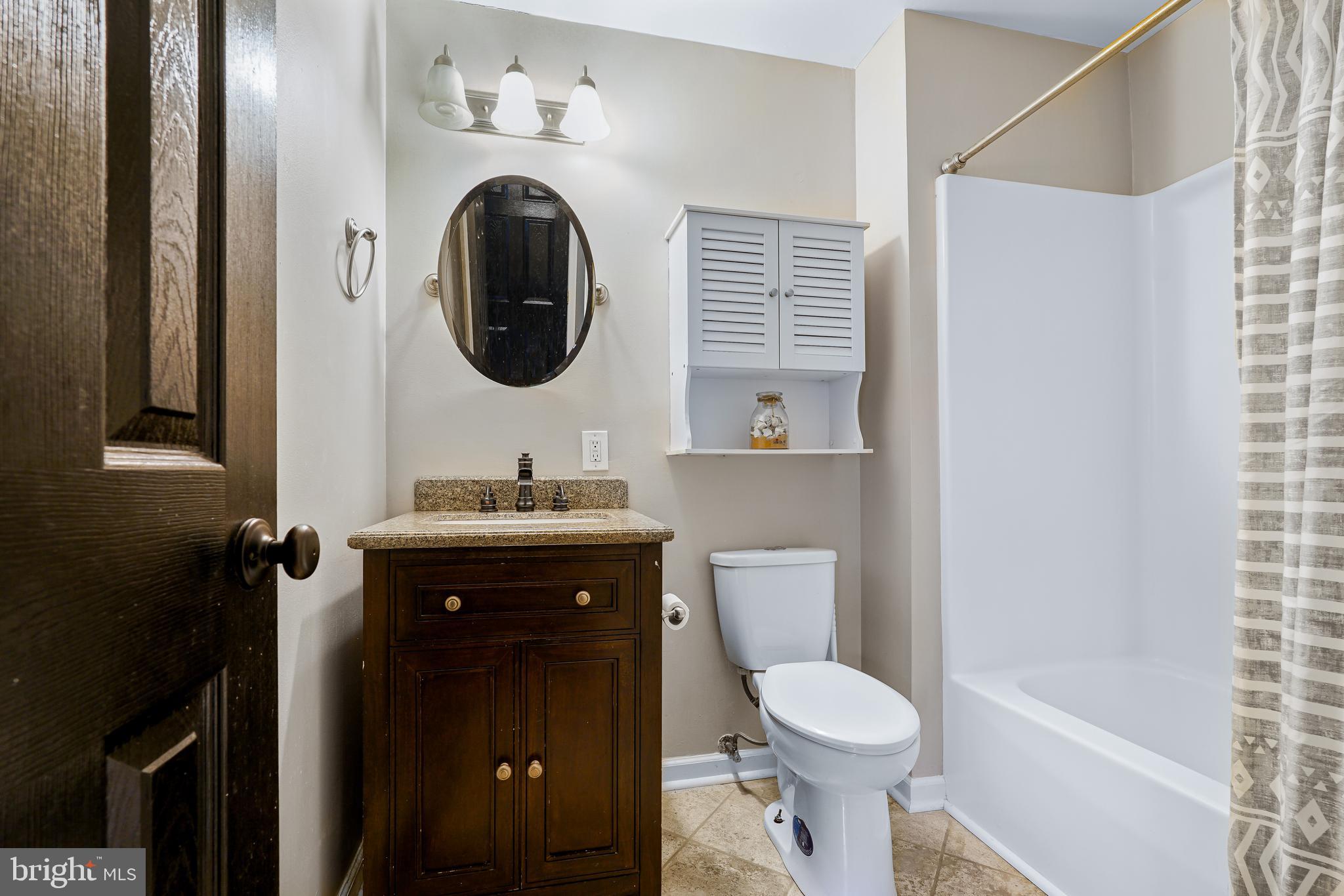 DELAPLAINE MANOR - Residential