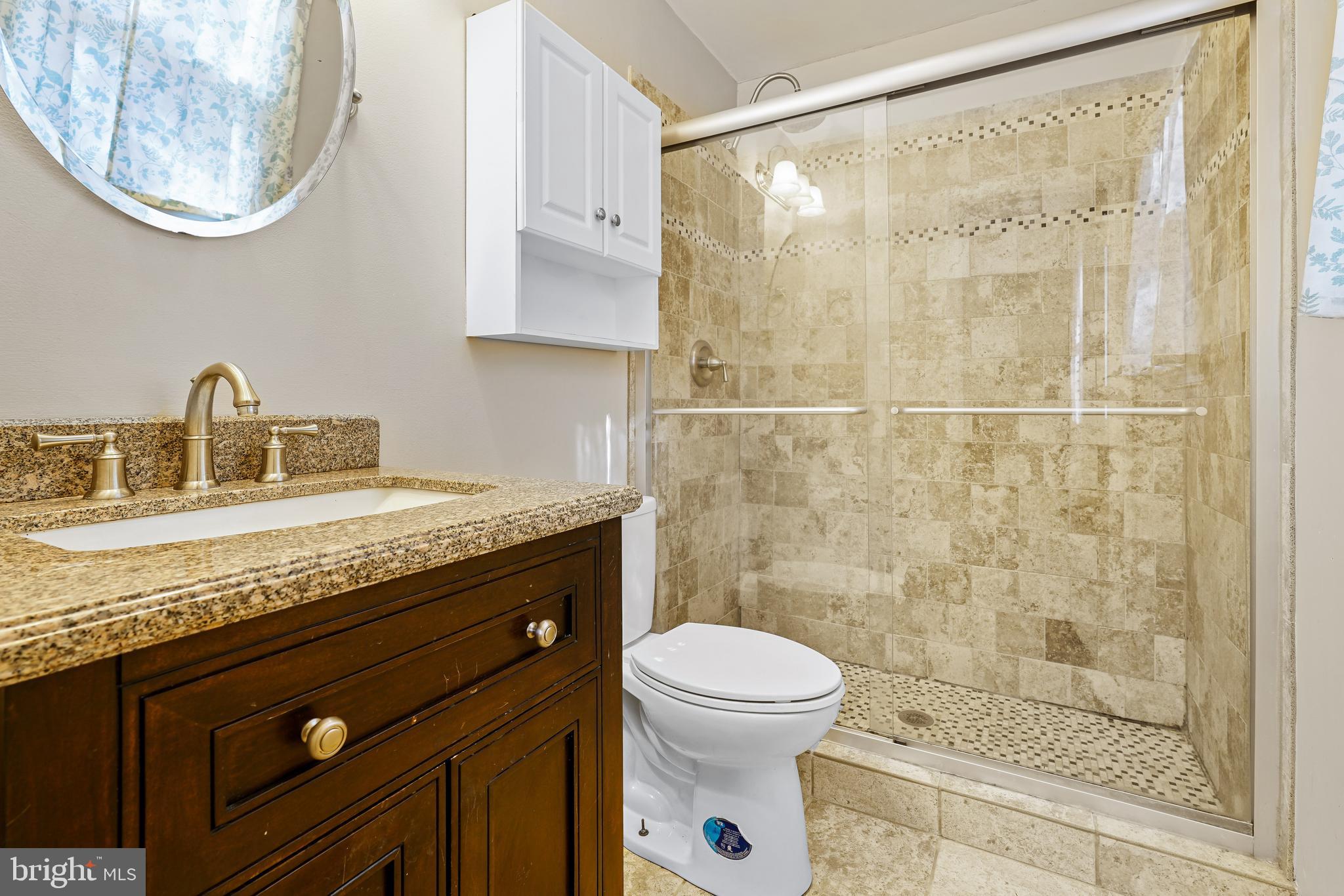 DELAPLAINE MANOR - Residential