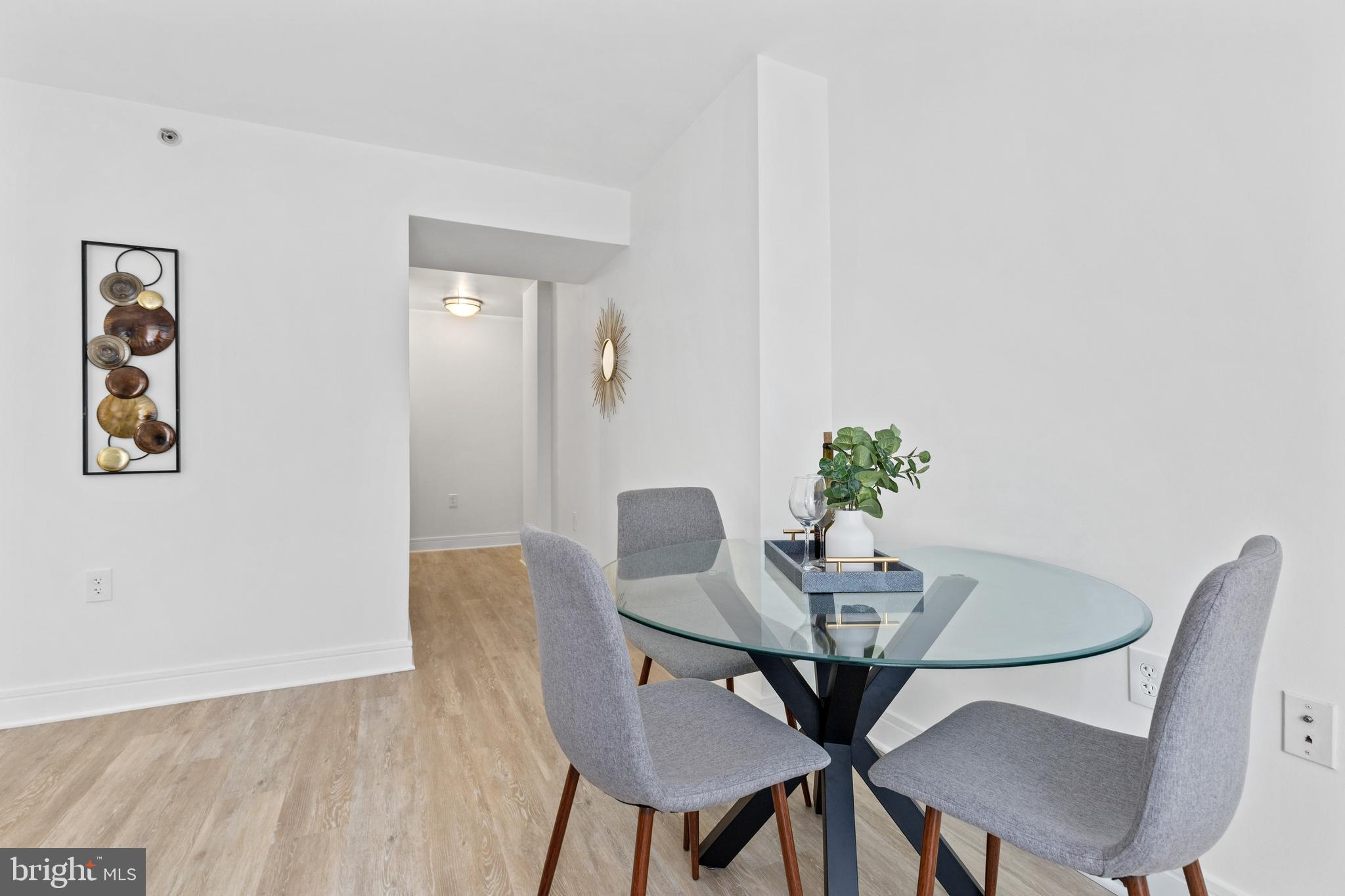 800 4TH STREET SW S208