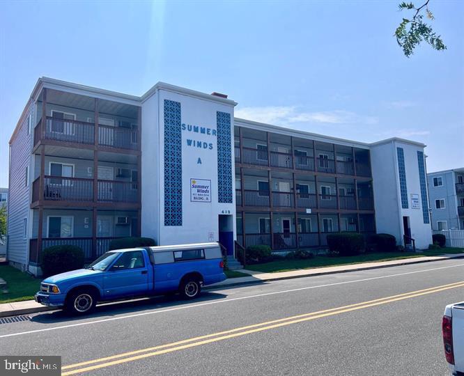 413 ROBIN DRIVE A305