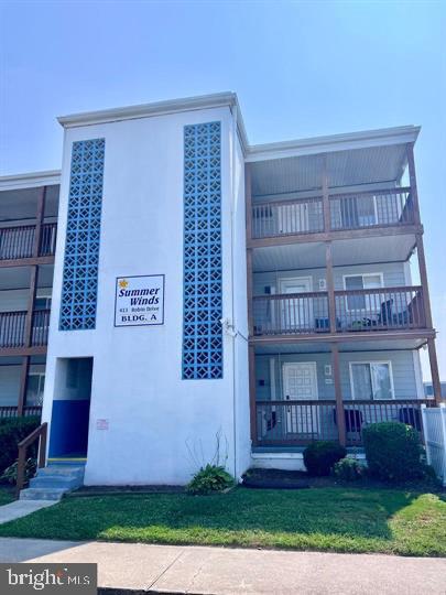 413 ROBIN DRIVE A305