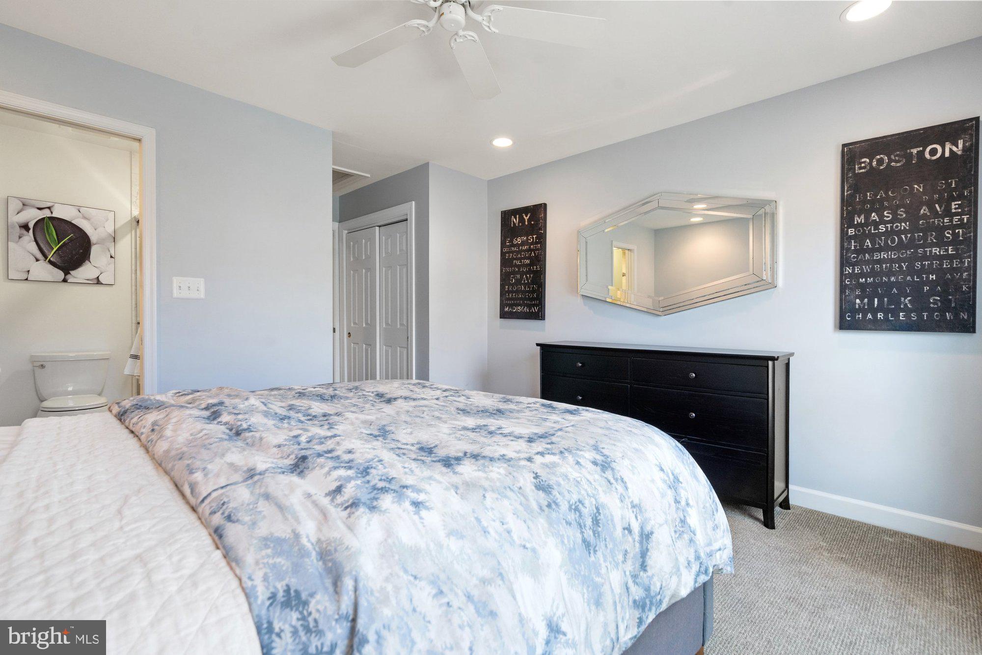 MANORS AT WOLF TRAP - Residential