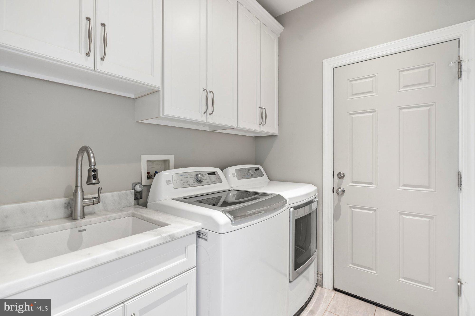 MANORS AT WOLF TRAP - Residential