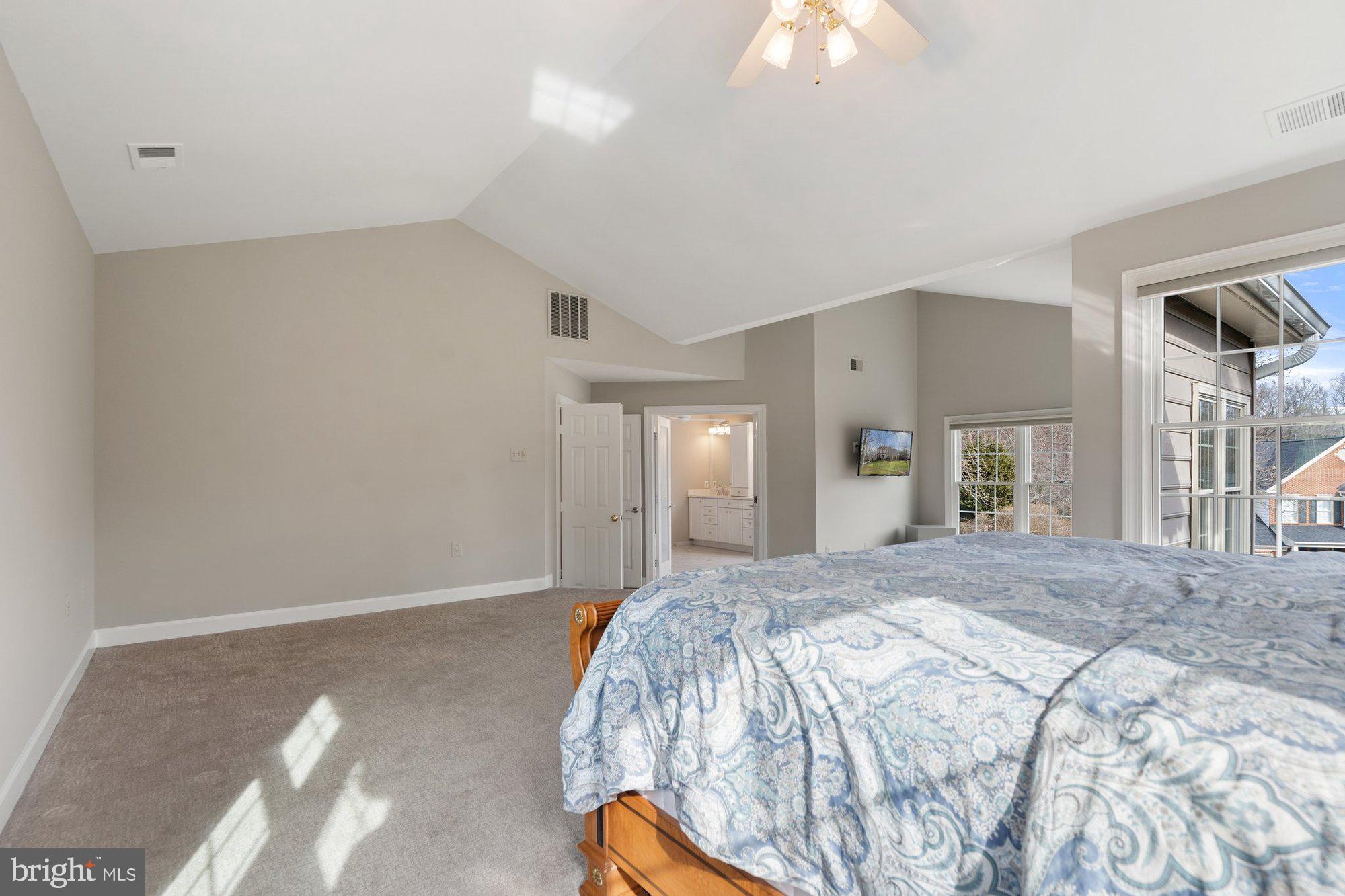 MANORS AT WOLF TRAP - Residential