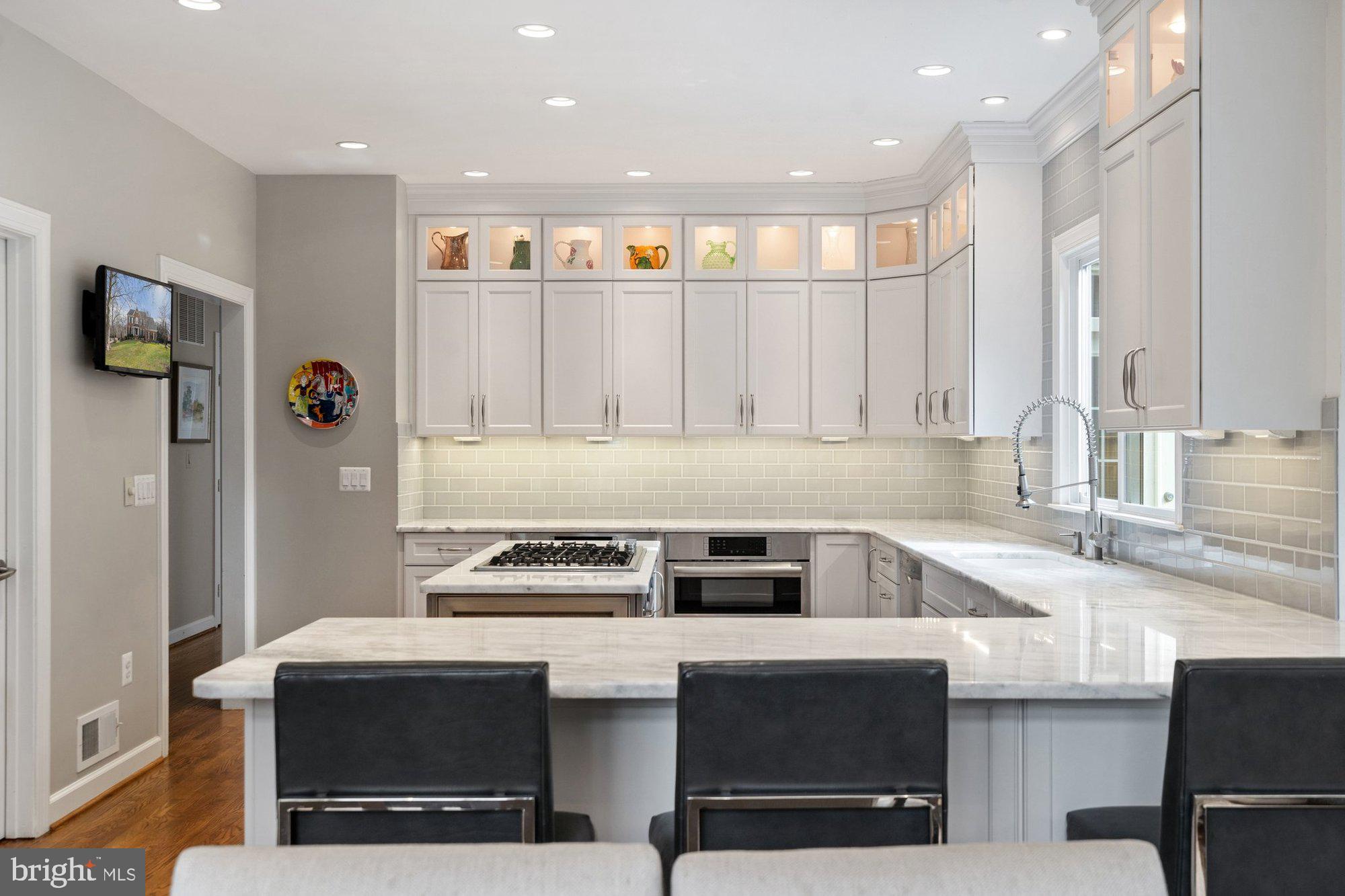 MANORS AT WOLF TRAP - Residential