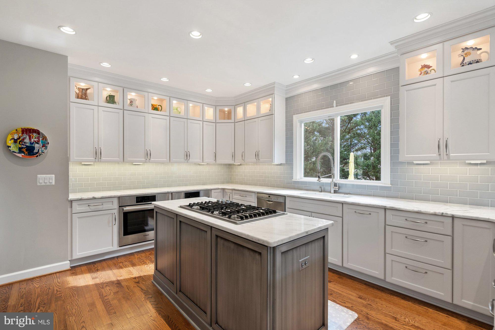 MANORS AT WOLF TRAP - Residential