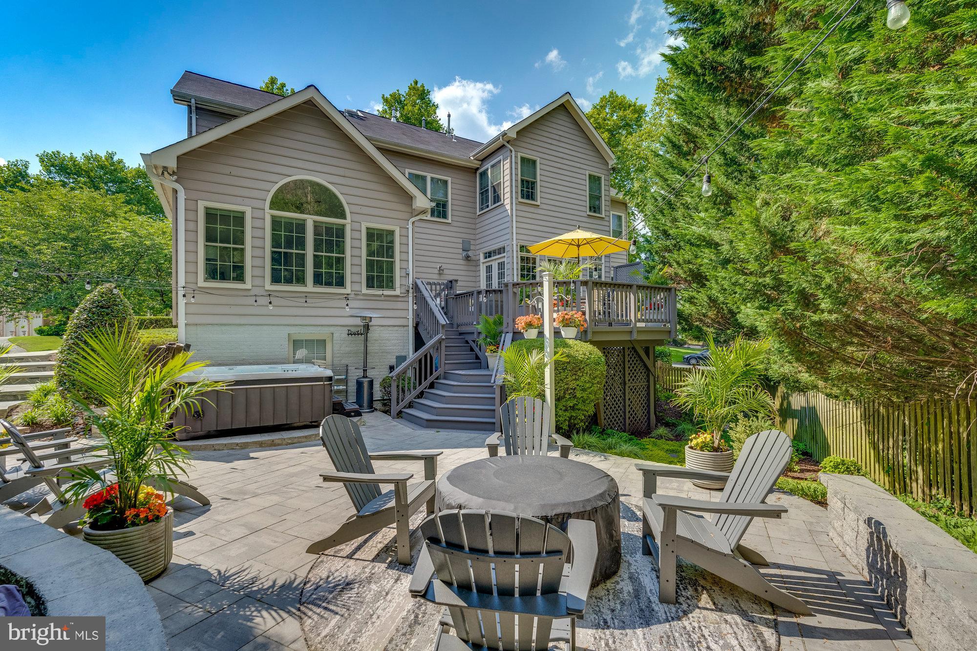 MANORS AT WOLF TRAP - Residential