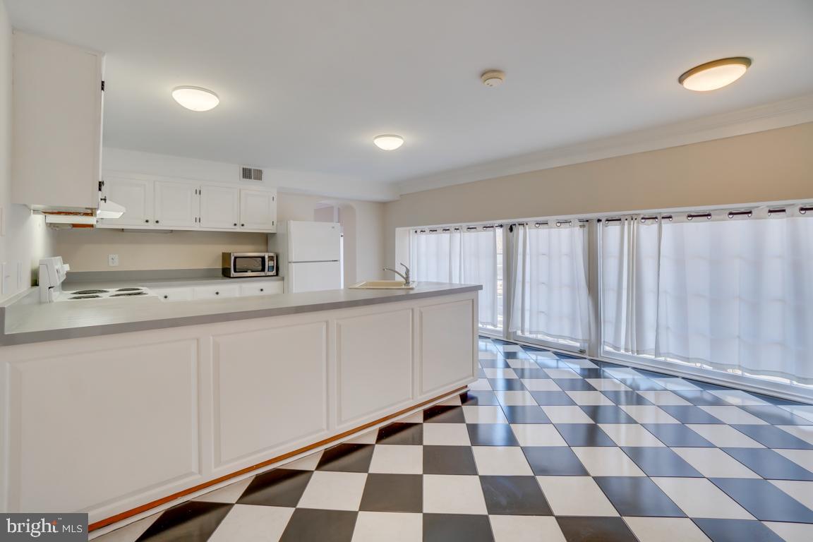 CITY OF FREDERICKSBURG - Commercial Sale