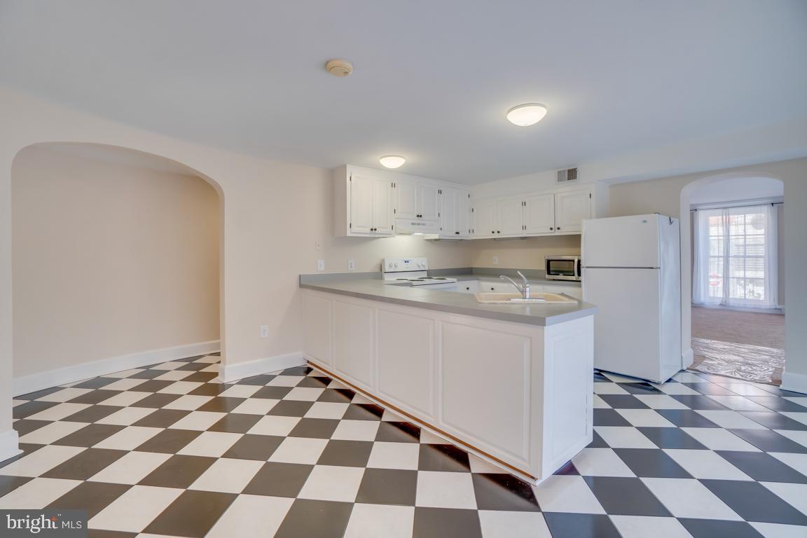 CITY OF FREDERICKSBURG - Commercial Sale