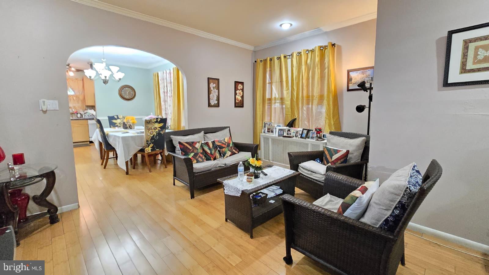 LAWNDALE - Residential