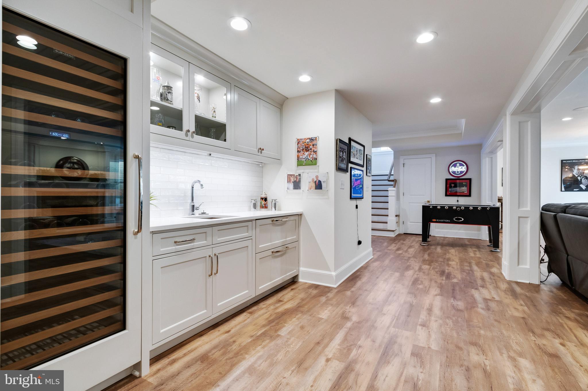 LANGLEY MANOR - Residential