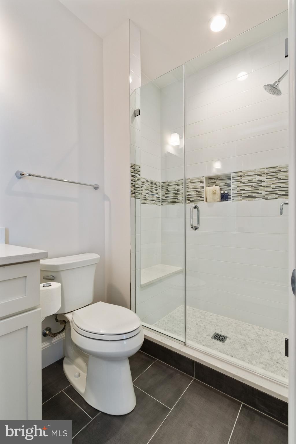 LANGLEY MANOR - Residential