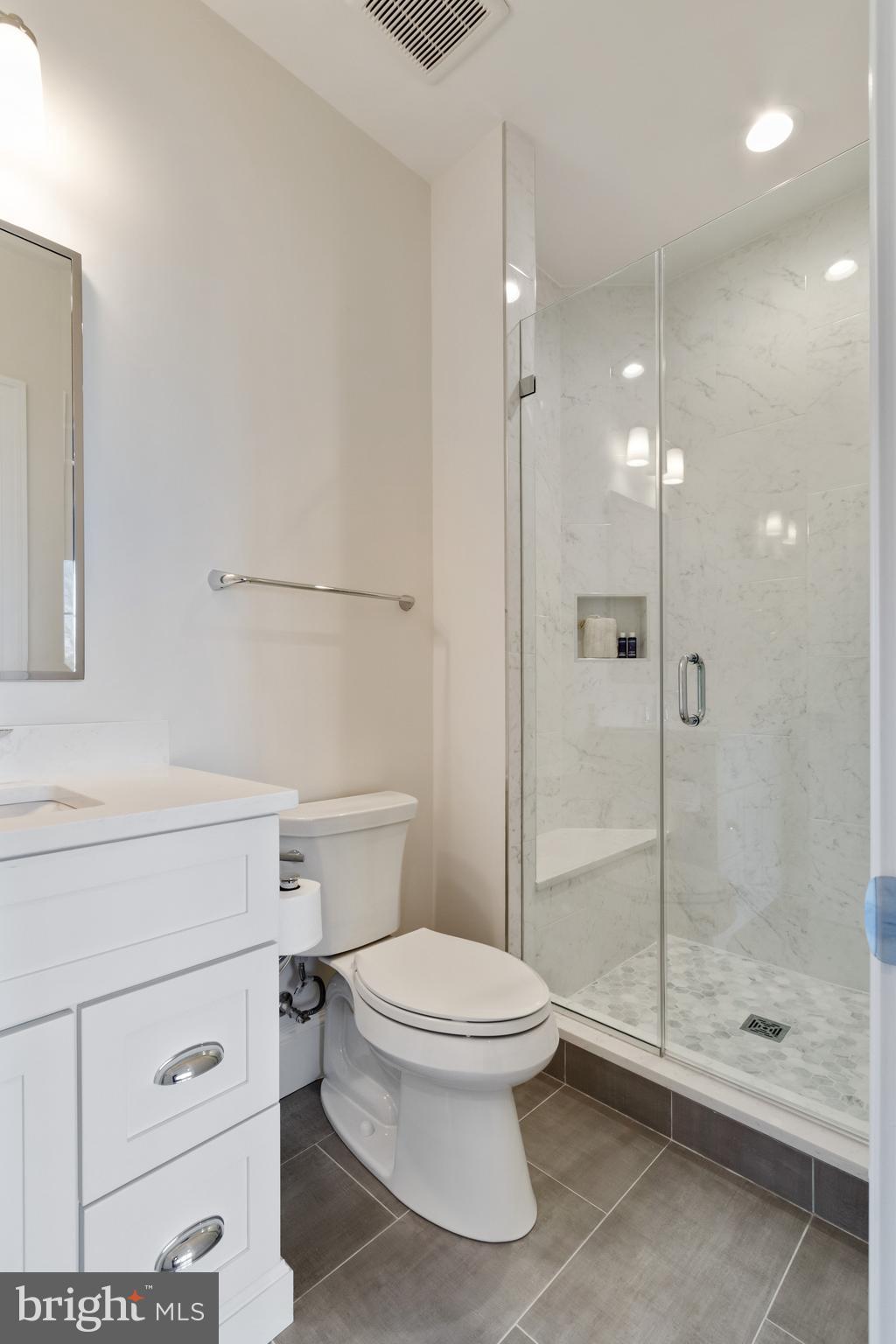 LANGLEY MANOR - Residential