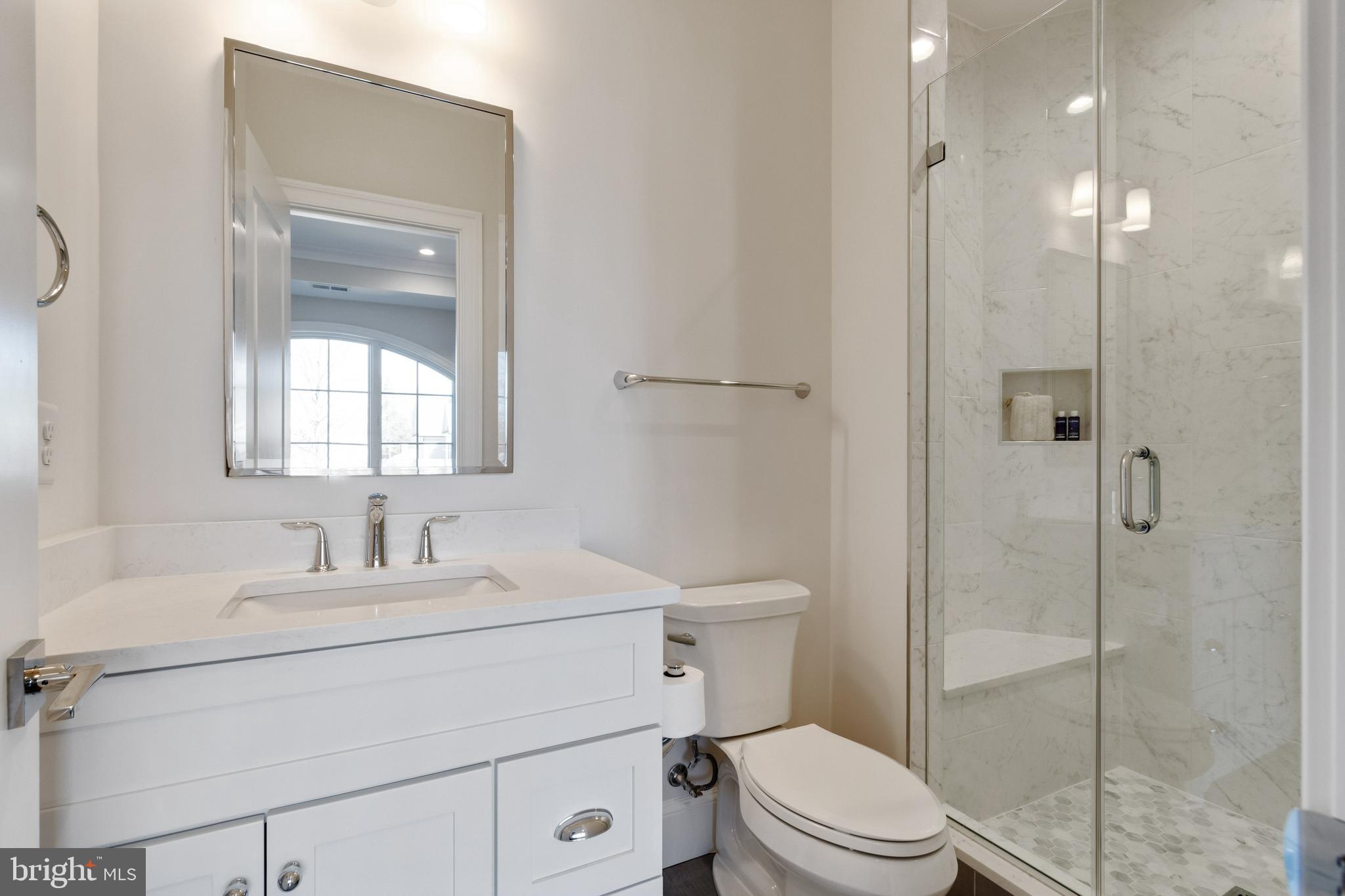 LANGLEY MANOR - Residential