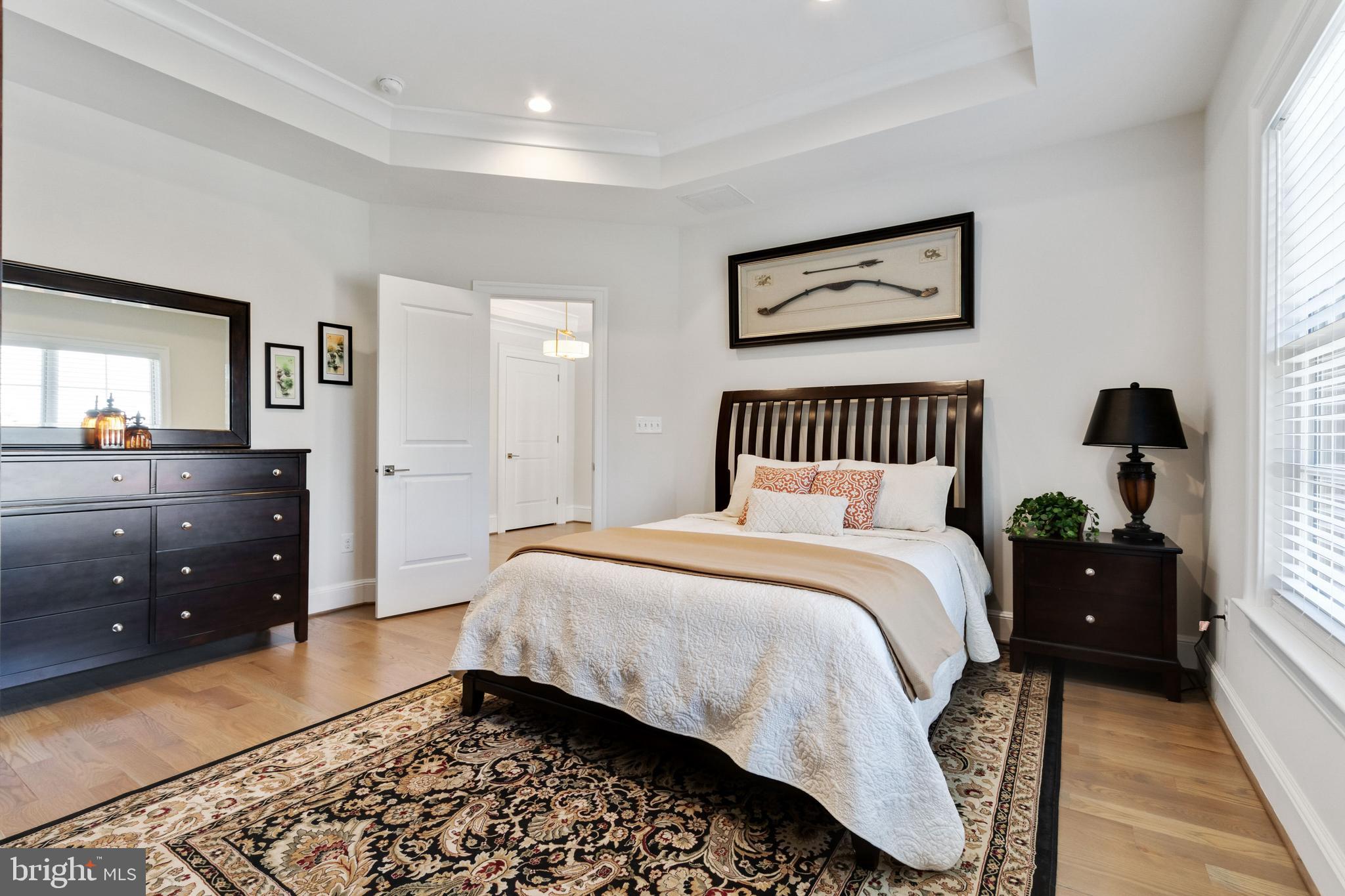 LANGLEY MANOR - Residential