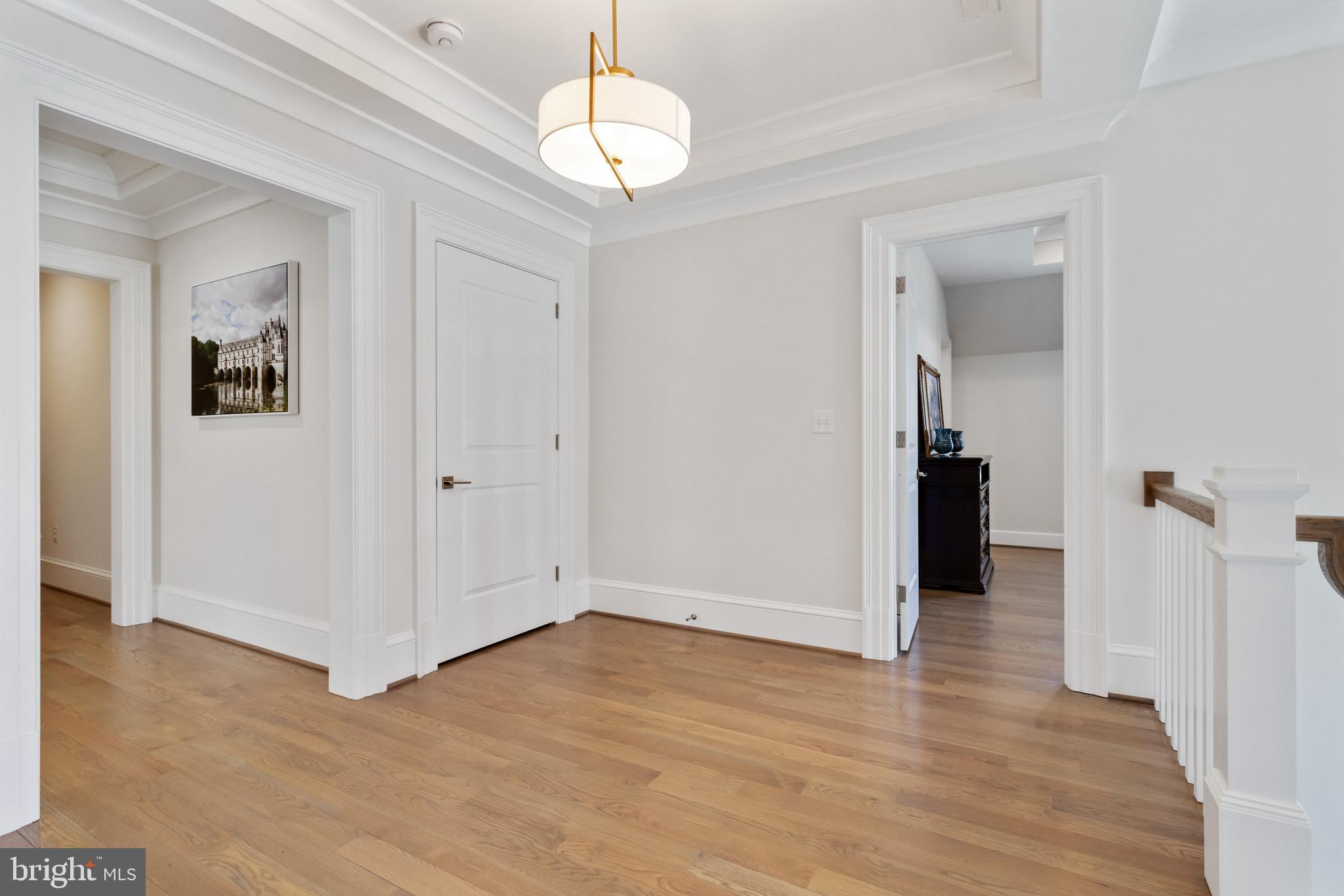 LANGLEY MANOR - Residential