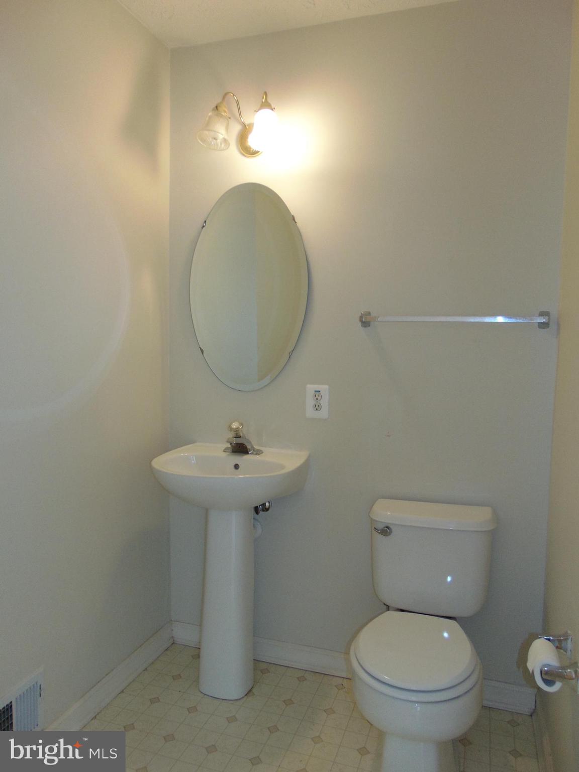 EATON SQUARE - Residential Lease