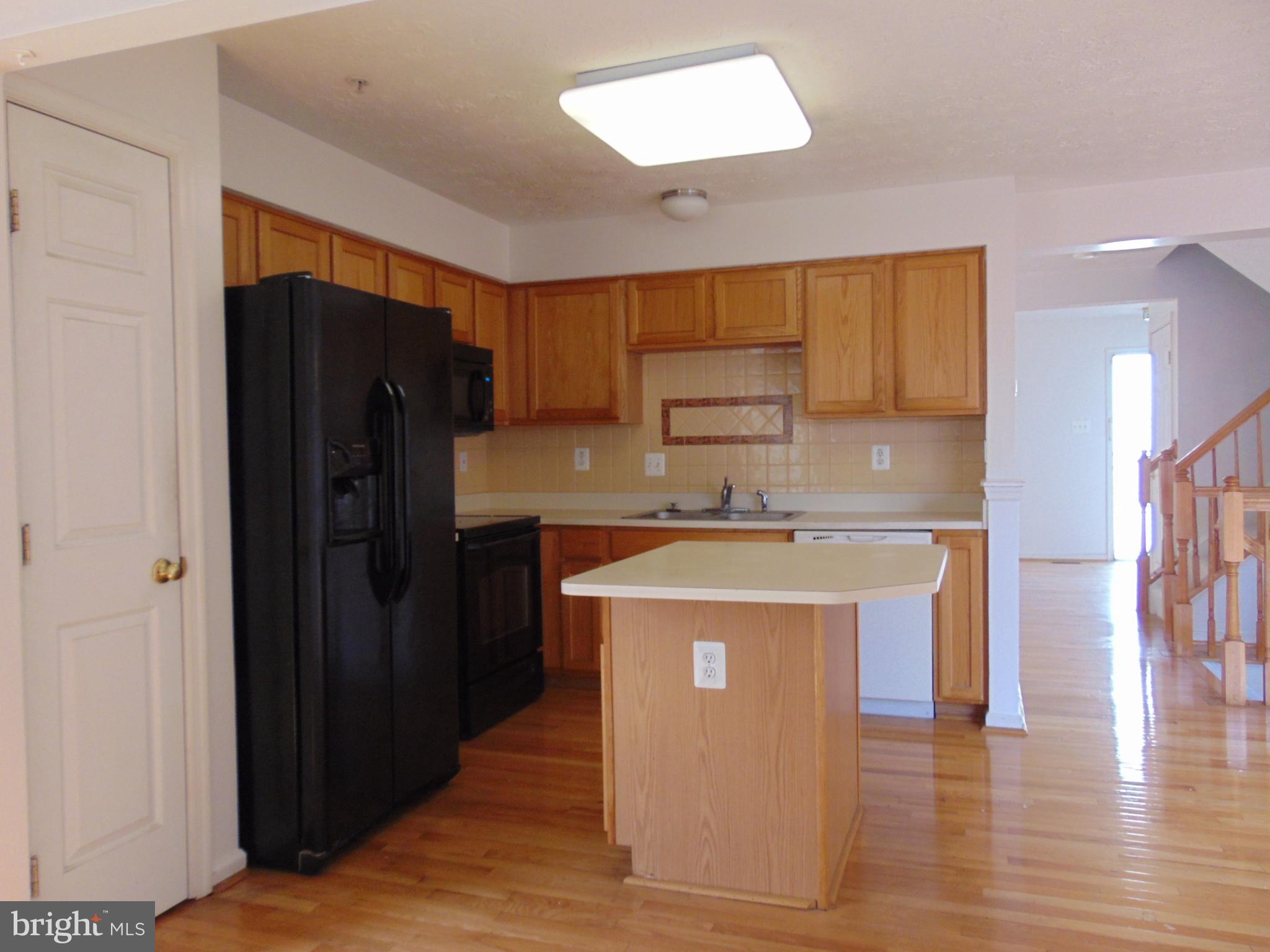 EATON SQUARE - Residential Lease