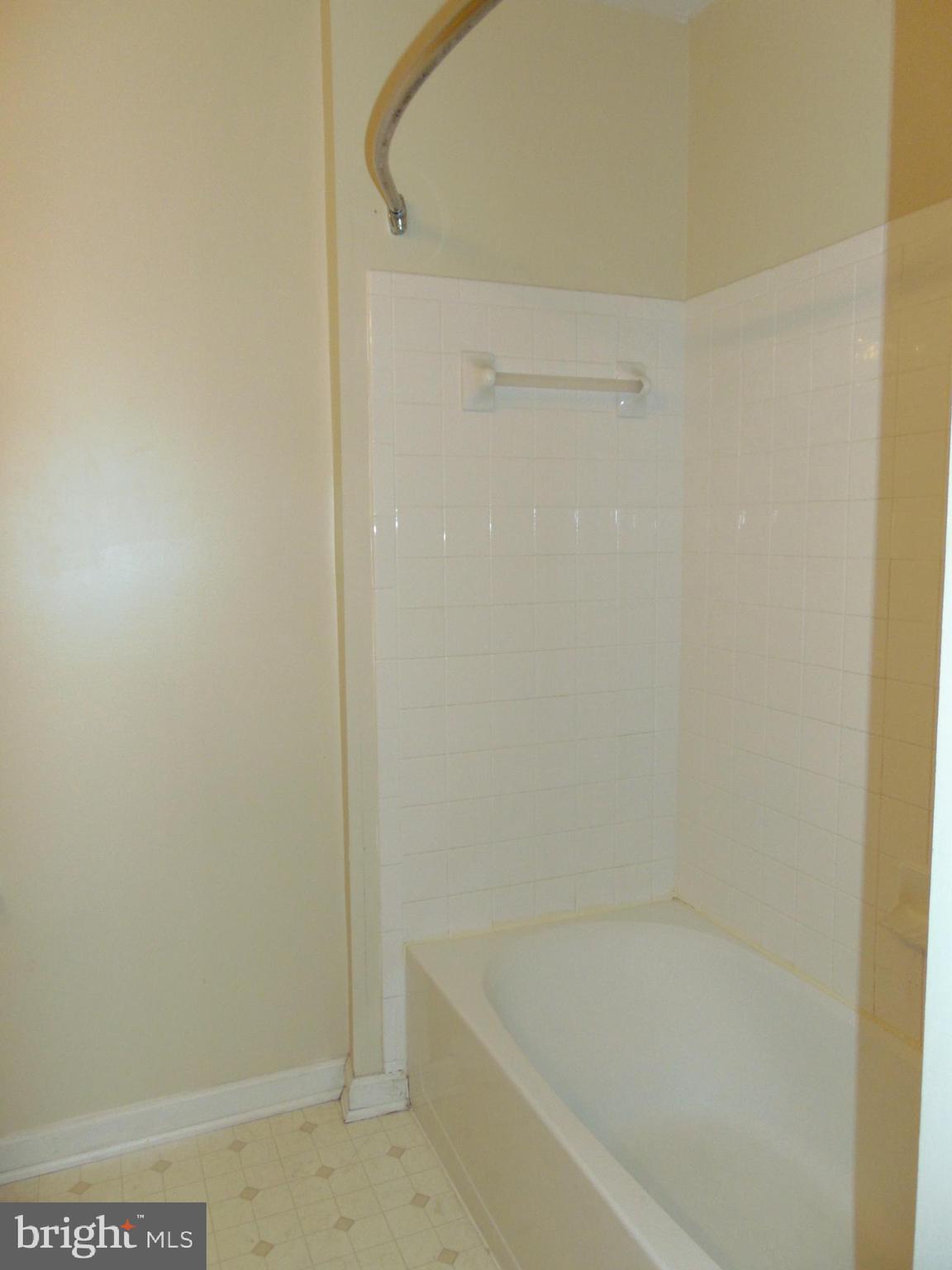 EATON SQUARE - Residential Lease