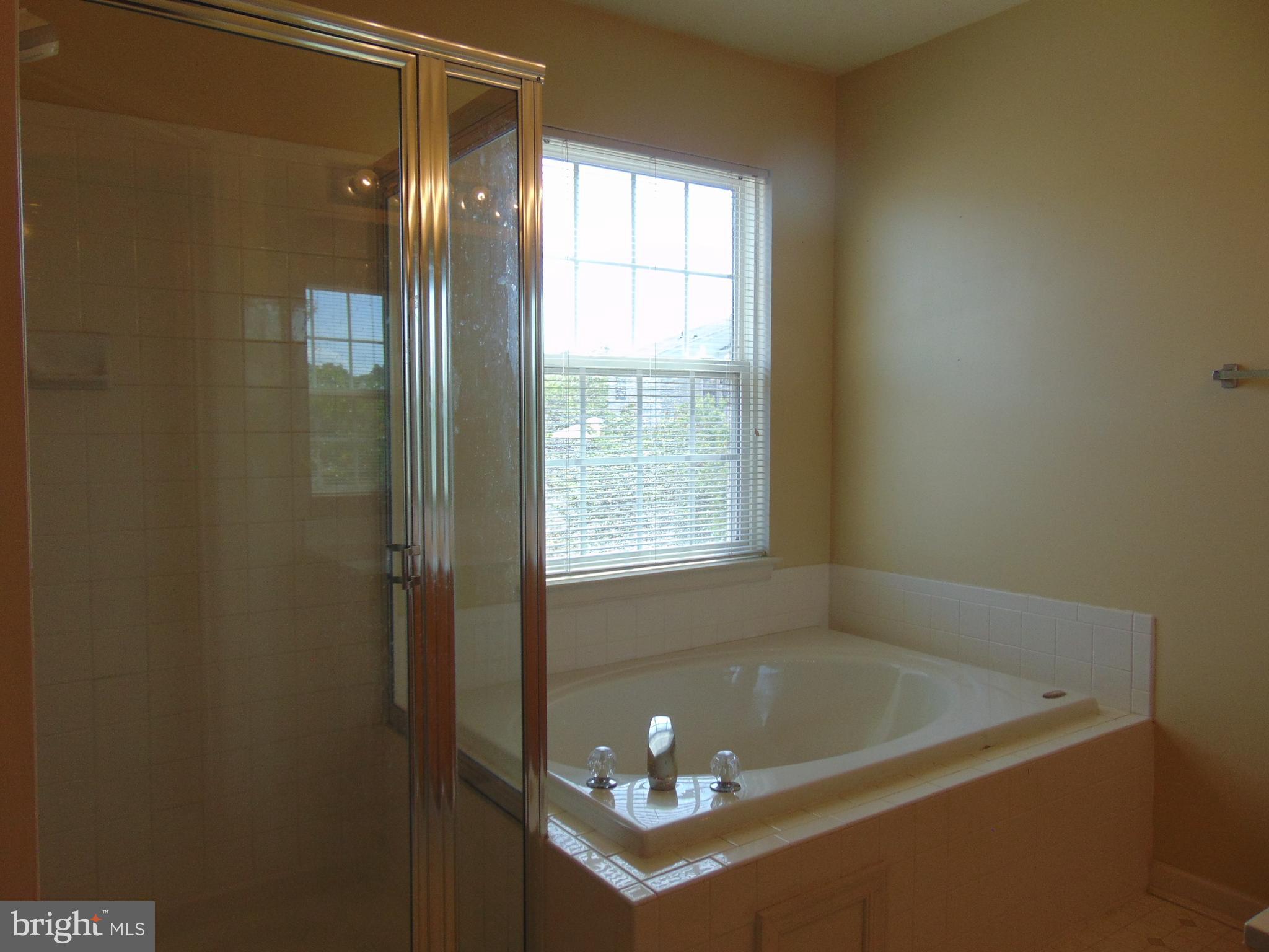 EATON SQUARE - Residential Lease