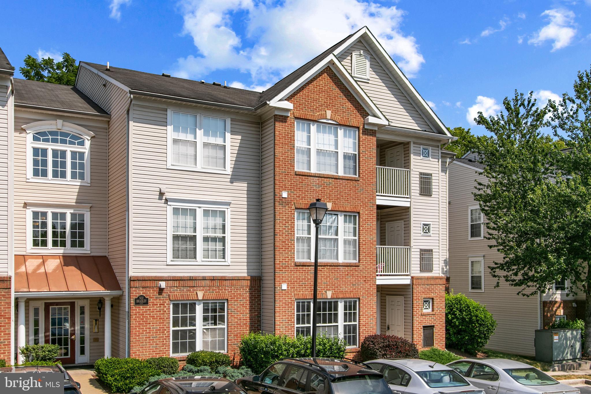 502 BRADLEY COURT 5D
