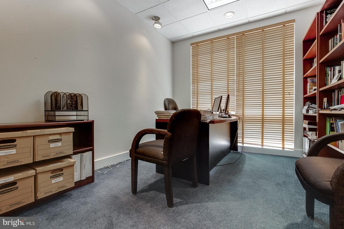 CURRAN SQUARE - Commercial Sale