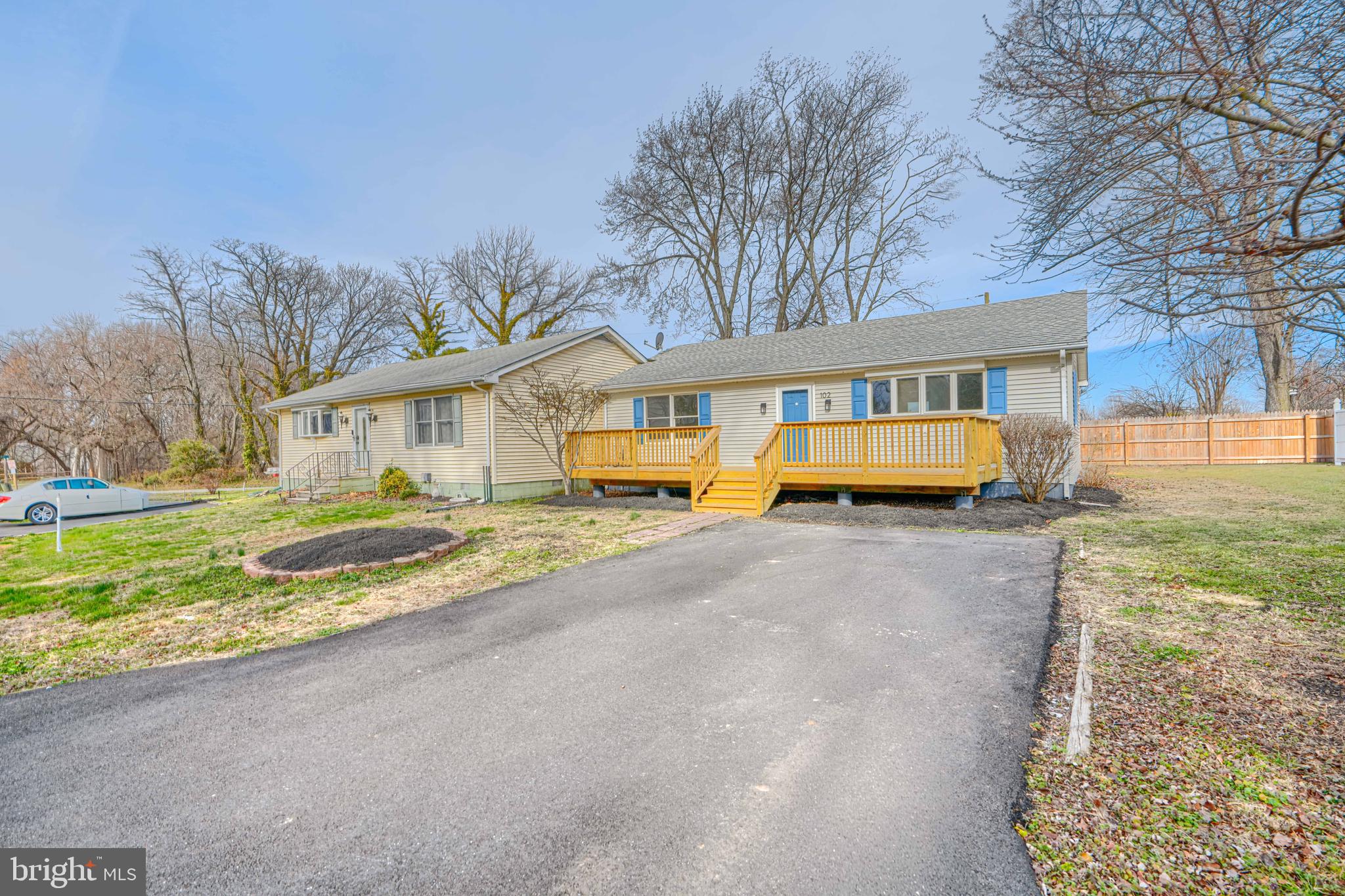 BENTON'S COCKEY LANE - Residential