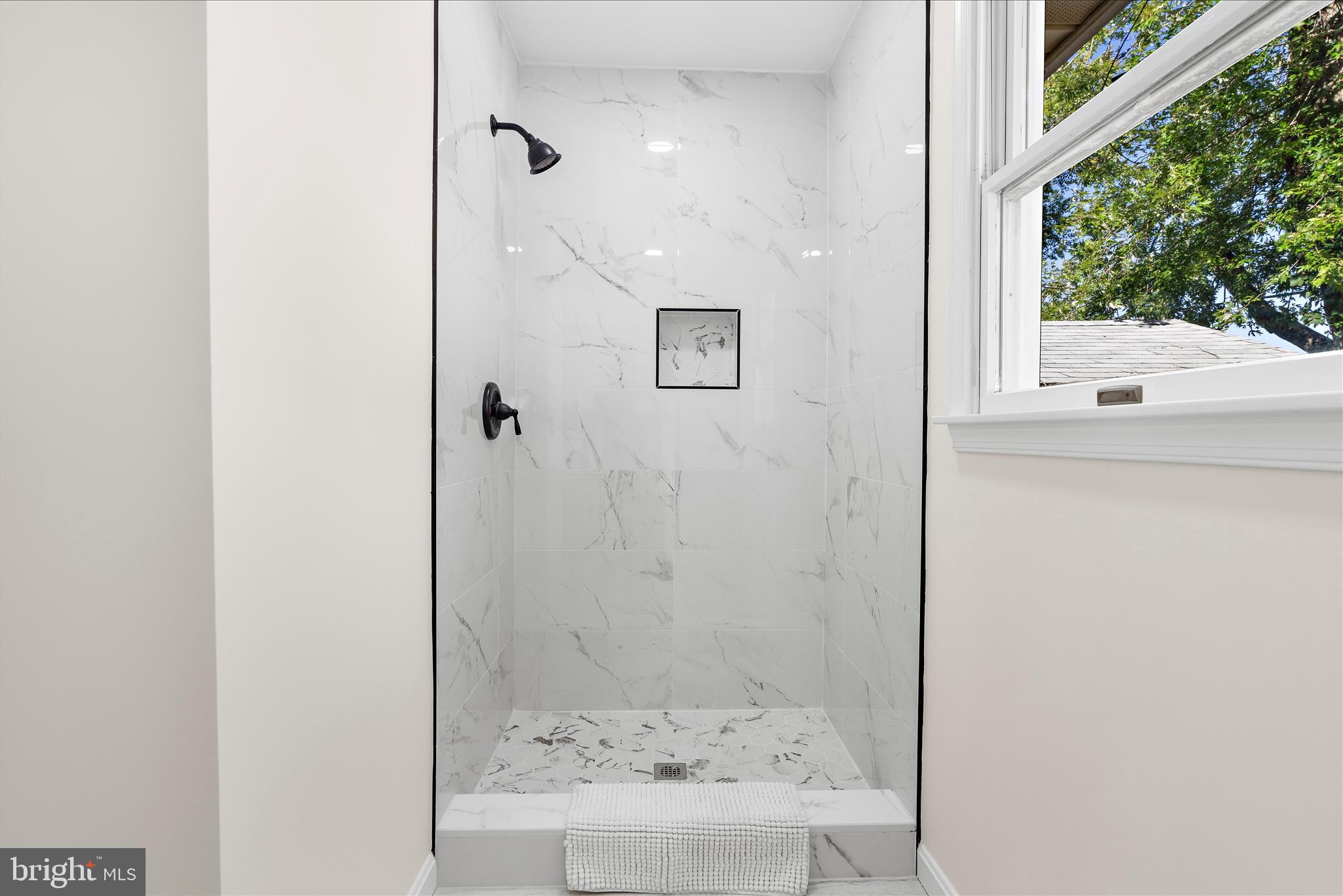 BENTON'S COCKEY LANE - Residential