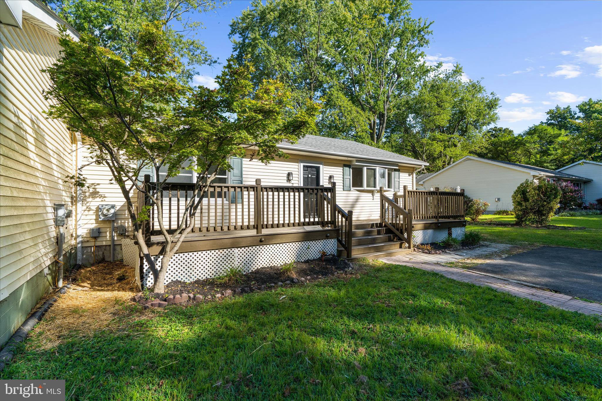 BENTON'S COCKEY LANE - Residential