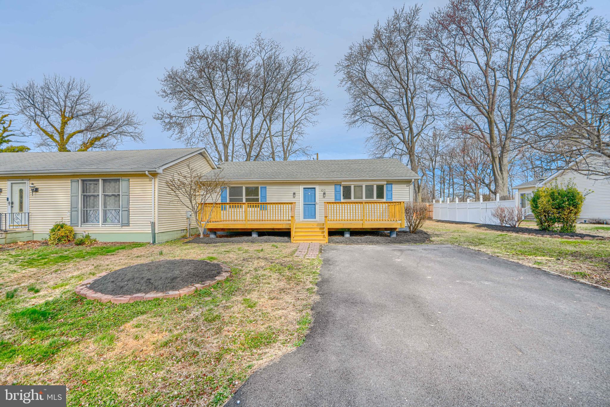 BENTON'S COCKEY LANE - Residential