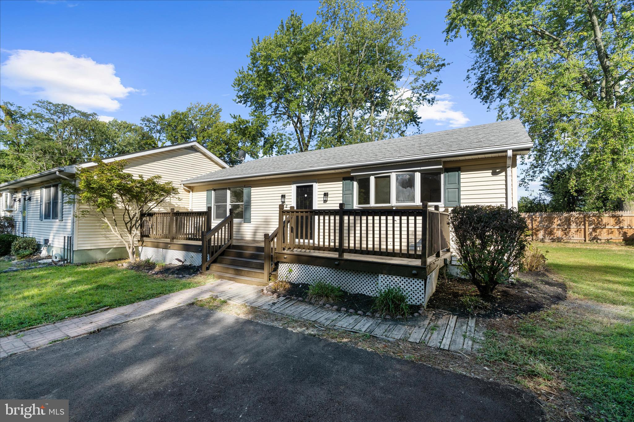 BENTON'S COCKEY LANE - Residential