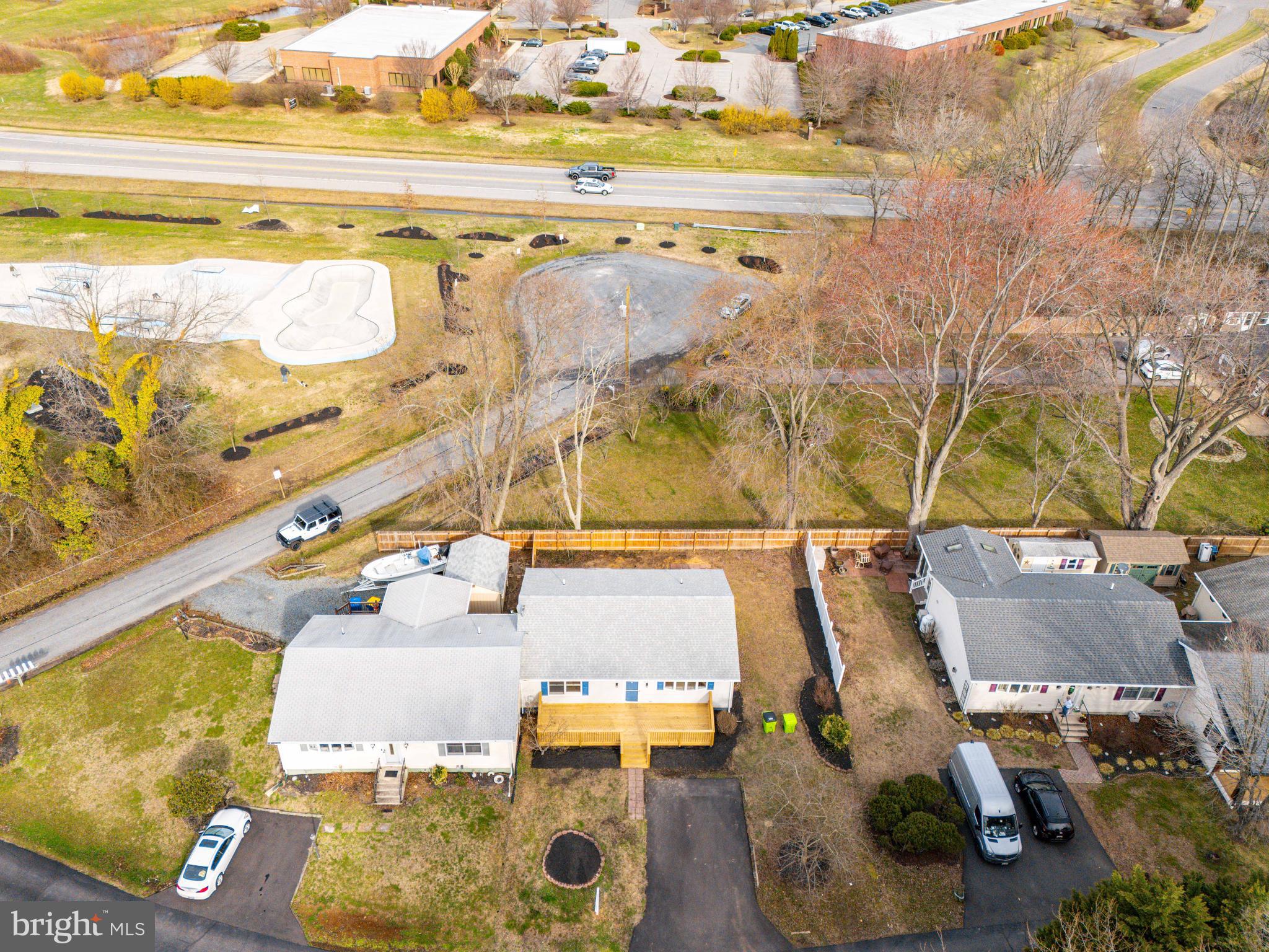 BENTON'S COCKEY LANE - Residential