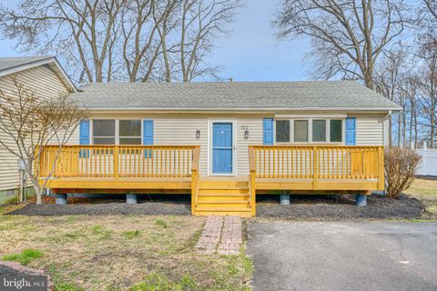 Homes For Sale - 102 Bobbitt Court<br/> STEVENSVILLE, MD 21666