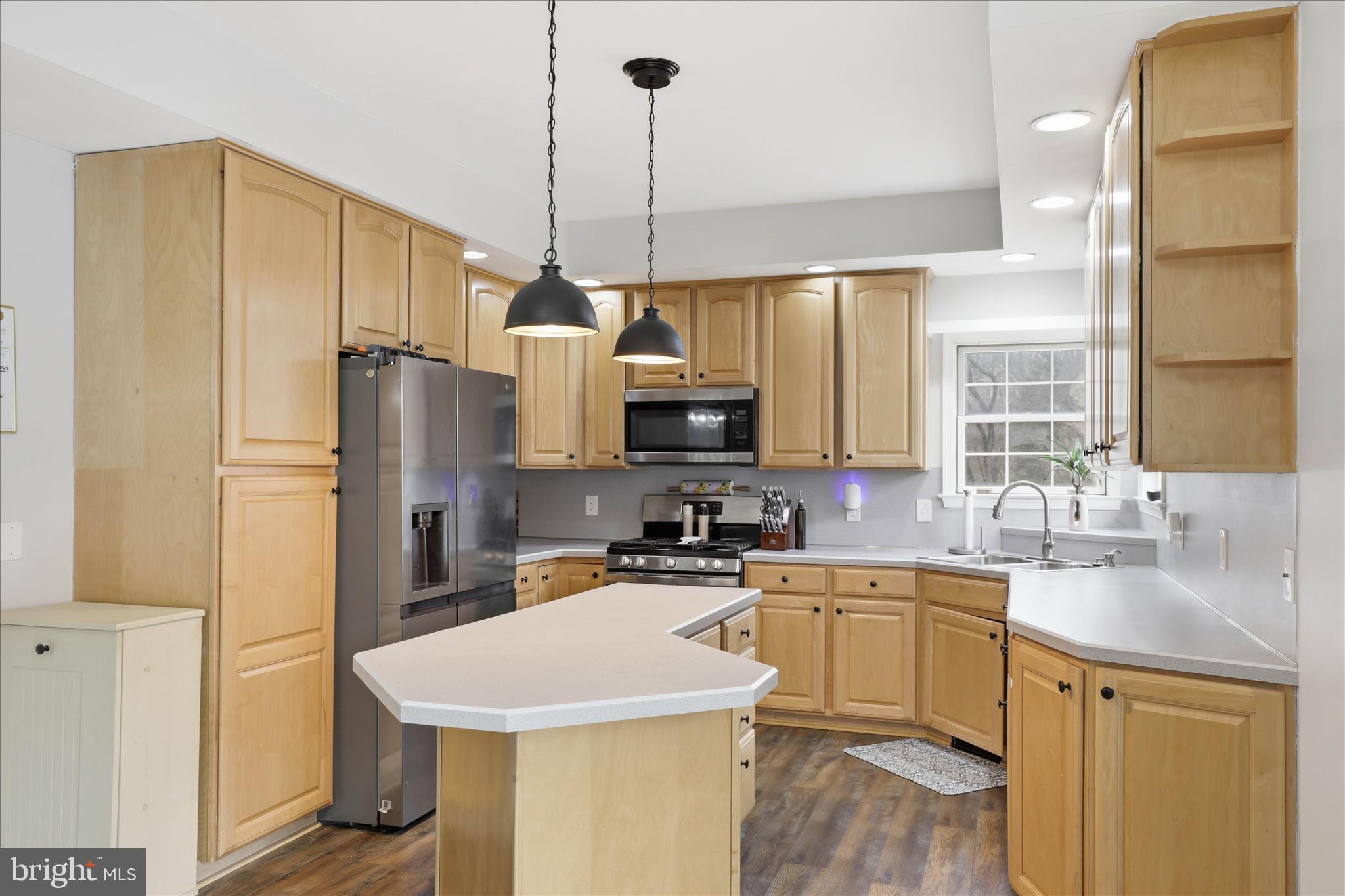 MAPLE GLEN - Residential