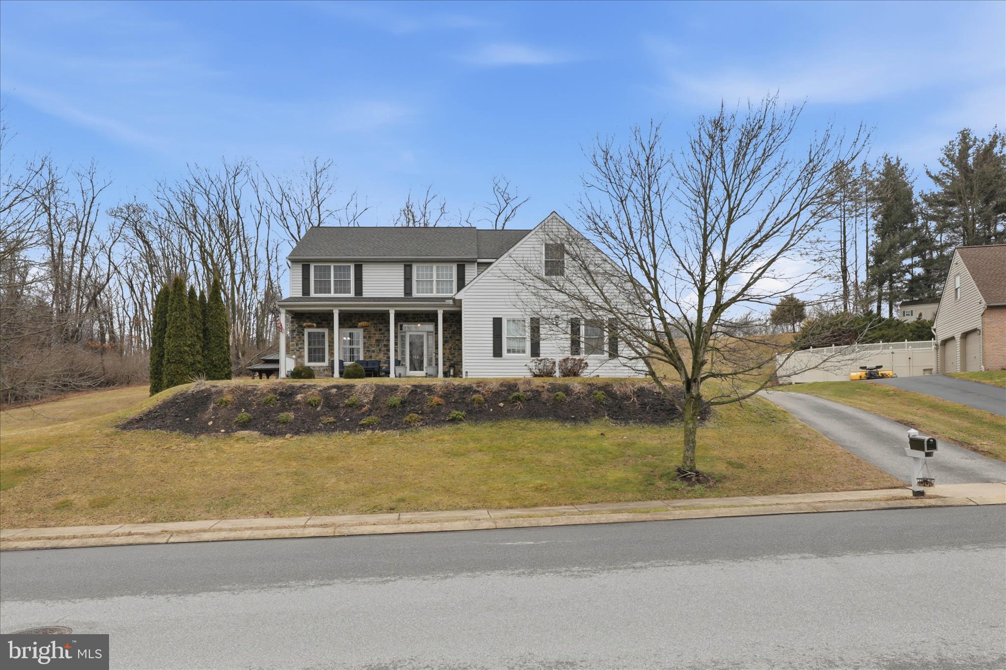 MAPLE GLEN - Residential