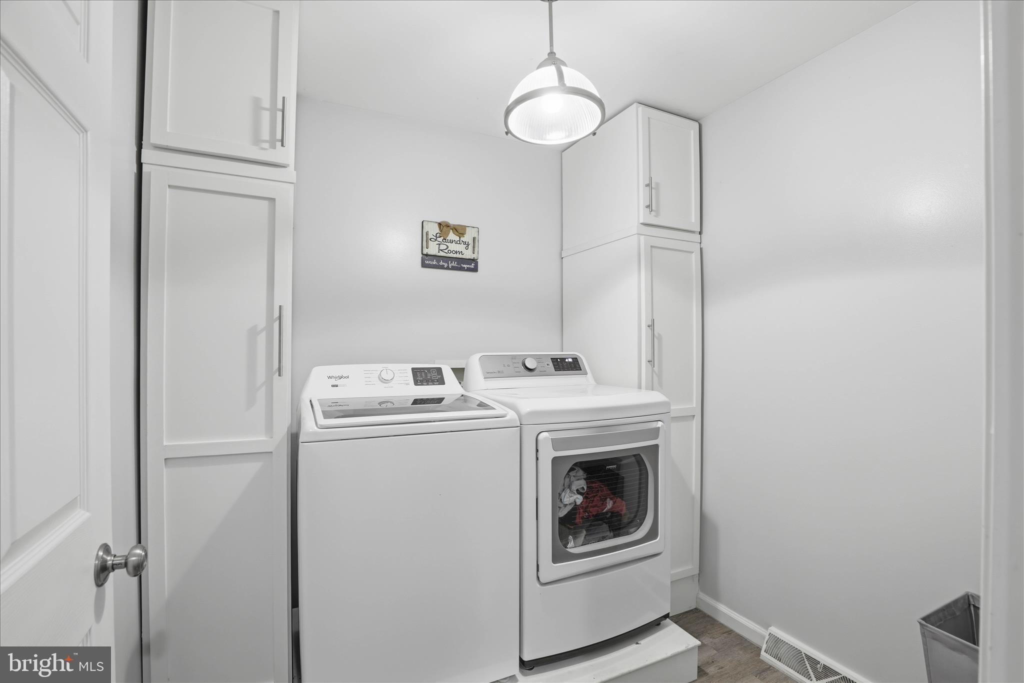 MAPLE GLEN - Residential