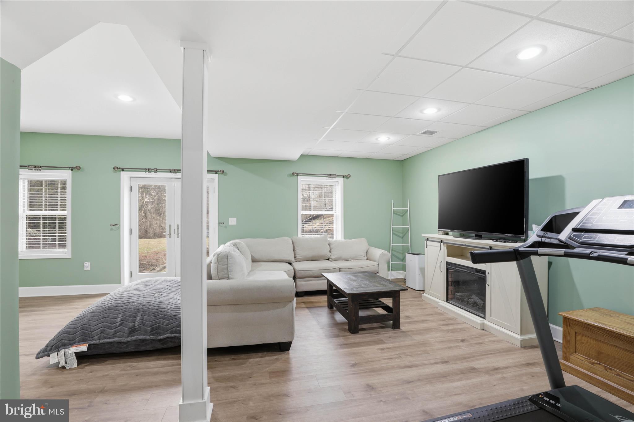 MAPLE GLEN - Residential