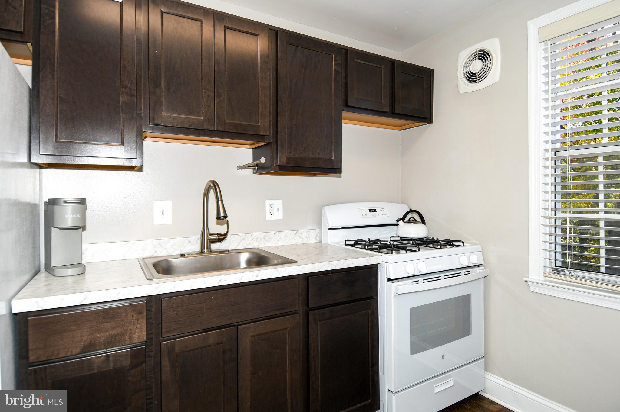 BELLE VIEW - Residential Lease