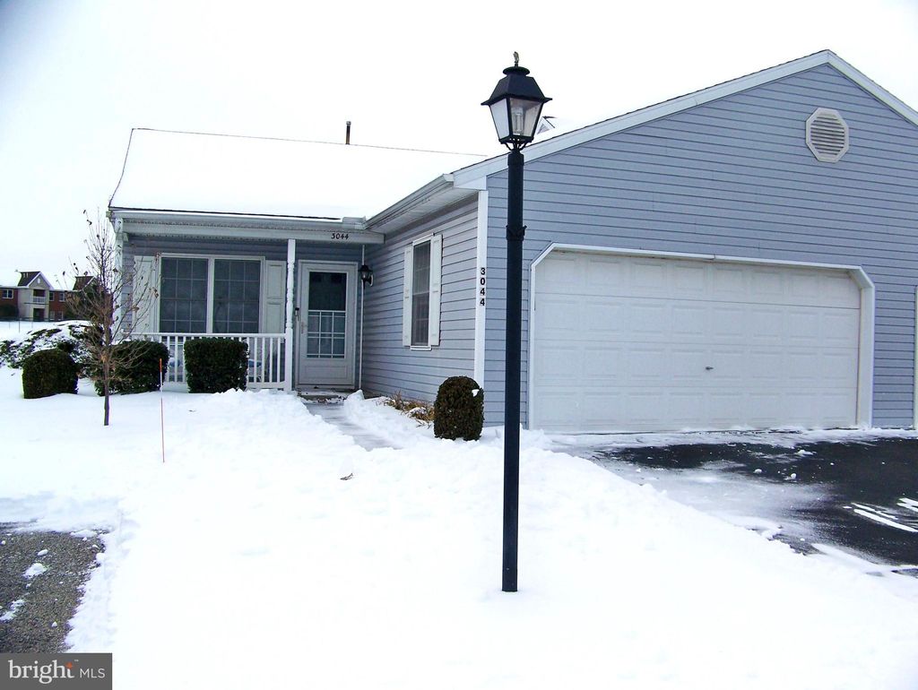 Photo of 3044 Village Circle W, YORK, PA 17404 (MLS # PAYK2097184)