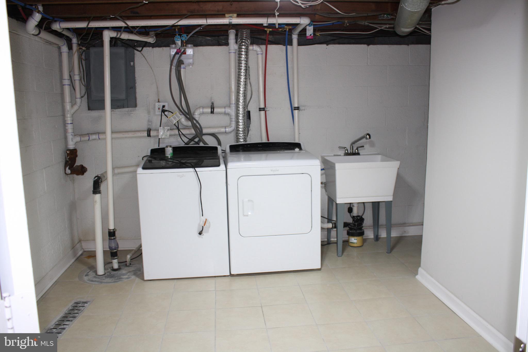 LANGHORNE CREST - Residential