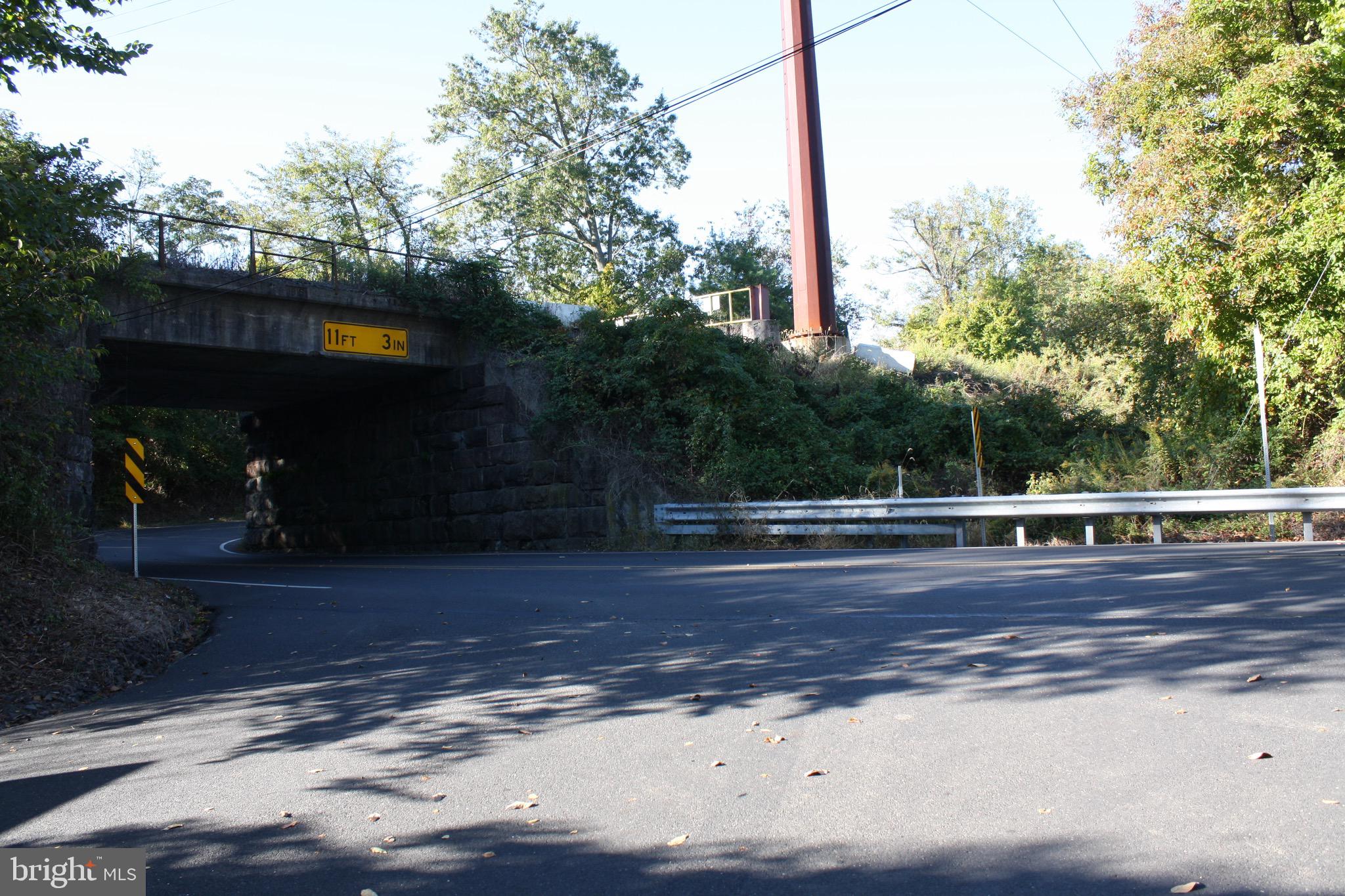 LANGHORNE CREST - Residential