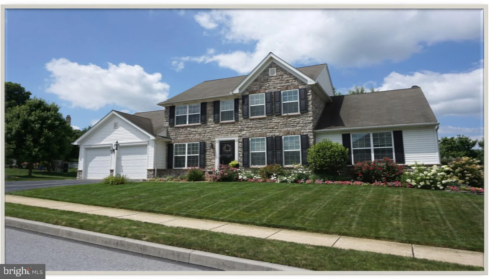 205 Tinsmith Ln, Strasburg, PA 17579