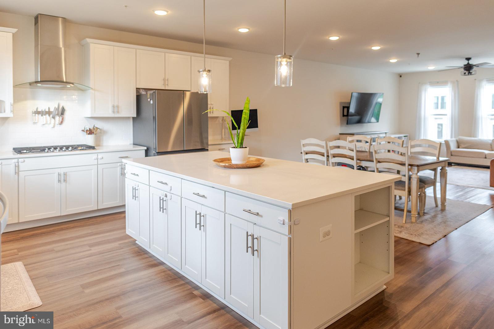 3209 MERGANSER DRIVE