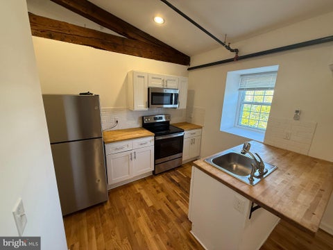 Homes For Rent - 200 W Marshall Street #4<br/> NORRISTOWN, PA 19401