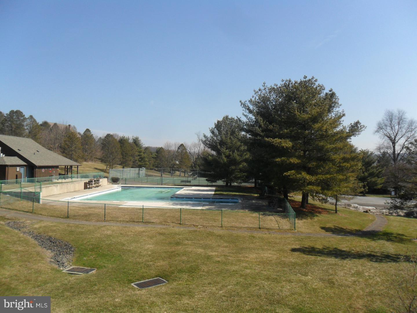 PINE BROOK - Residential