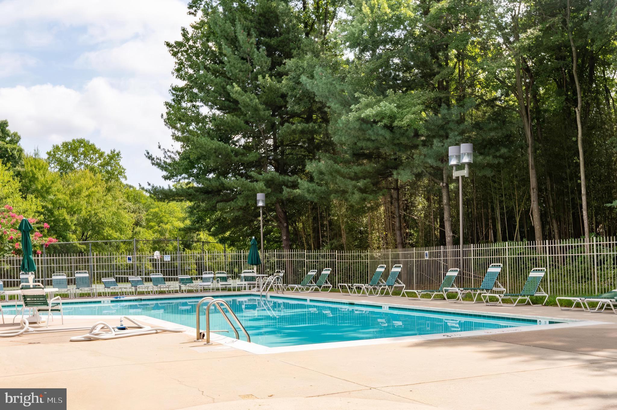 ADMIRAL REACH AT HARBOUR GATES - Residential