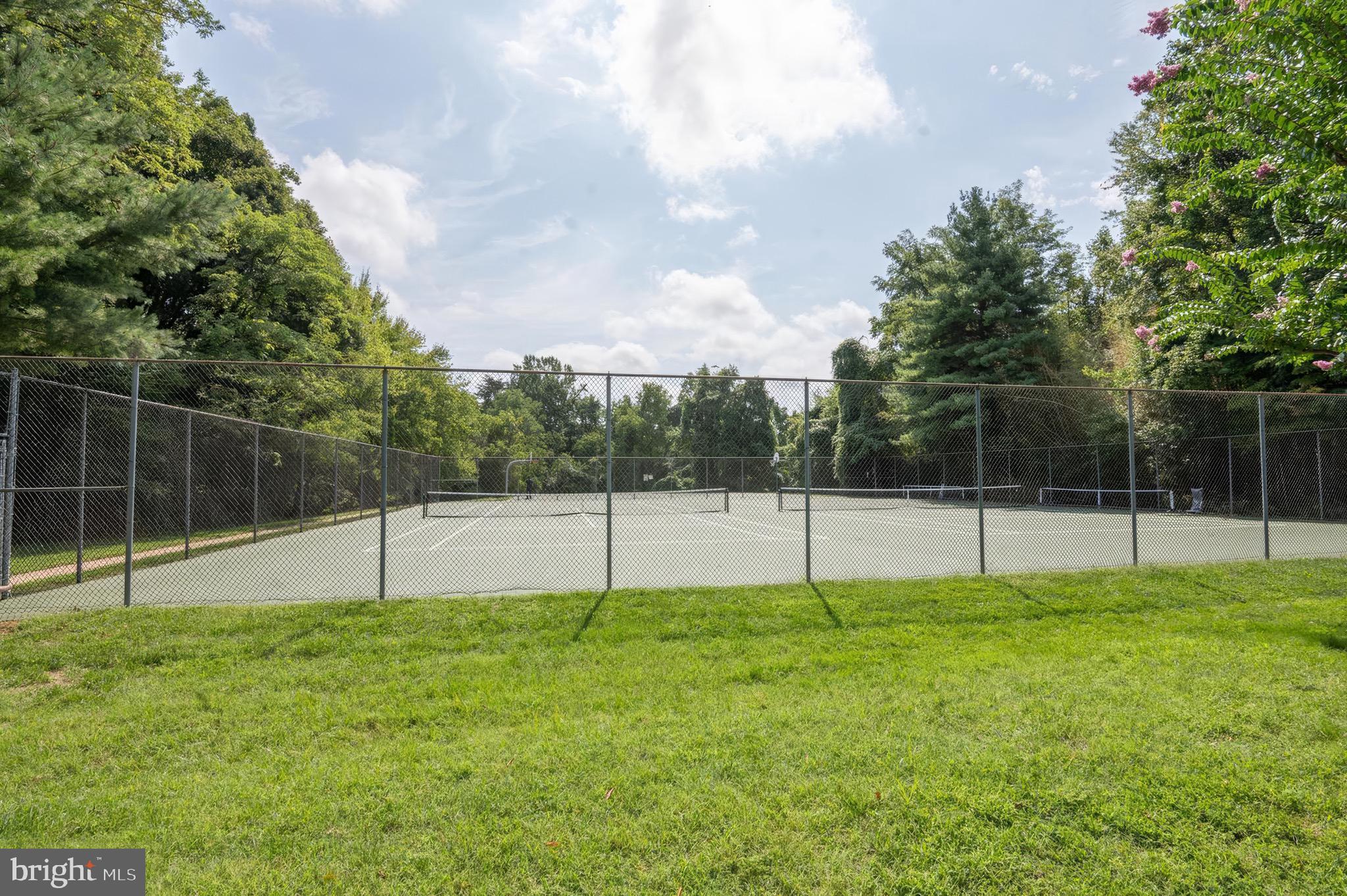 ADMIRAL REACH AT HARBOUR GATES - Residential