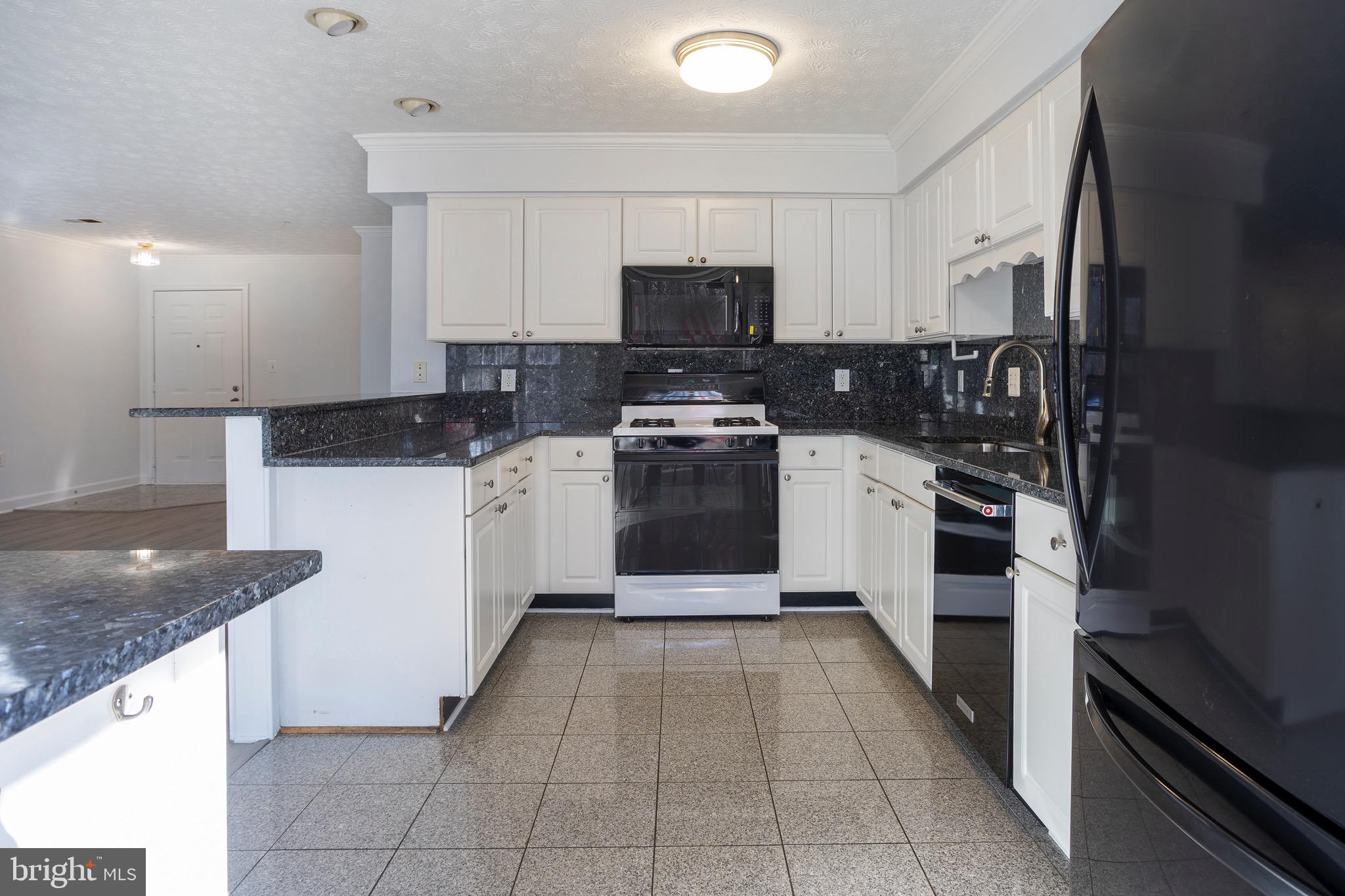 ADMIRAL REACH AT HARBOUR GATES - Residential