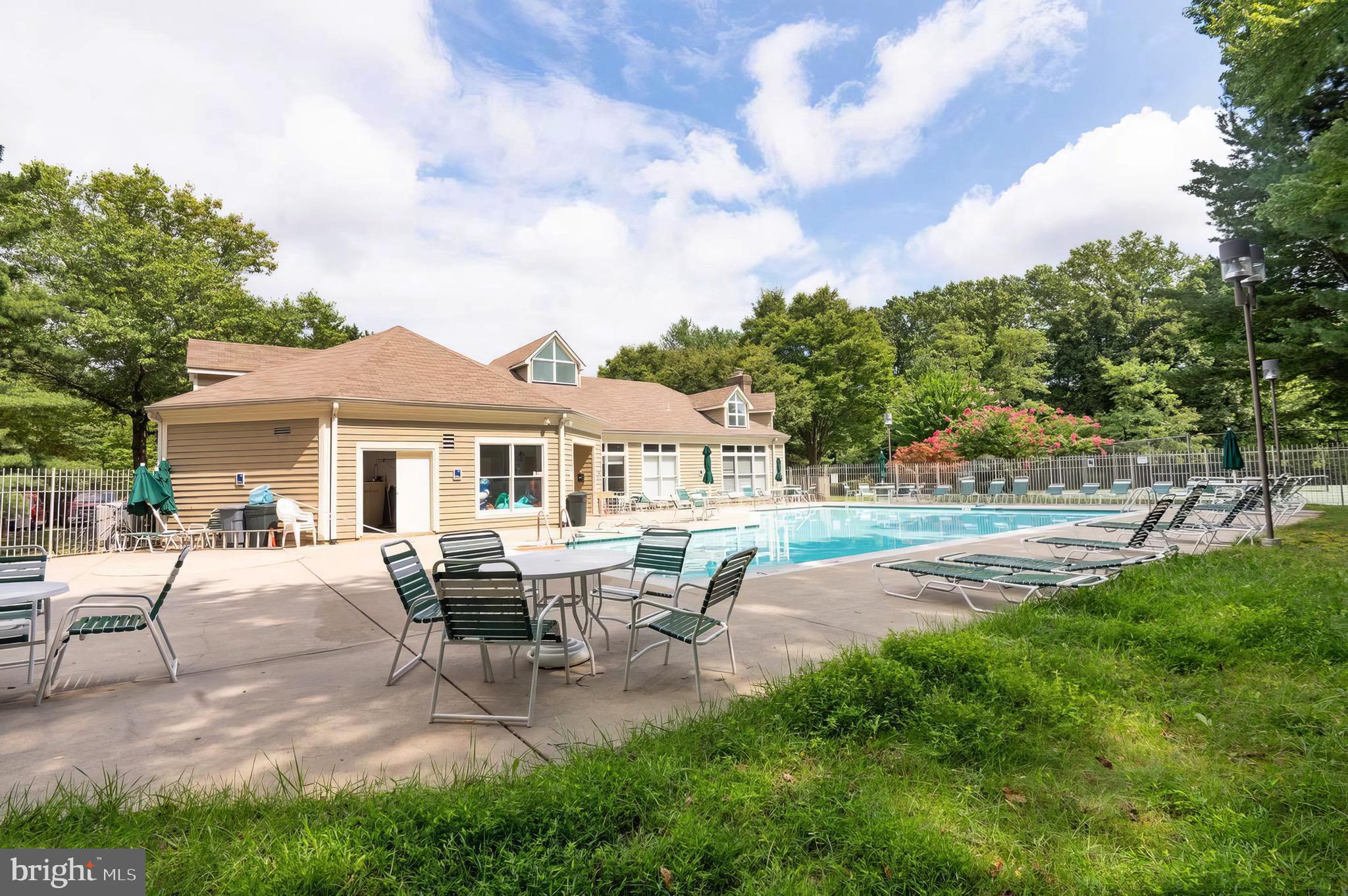 ADMIRAL REACH AT HARBOUR GATES - Residential